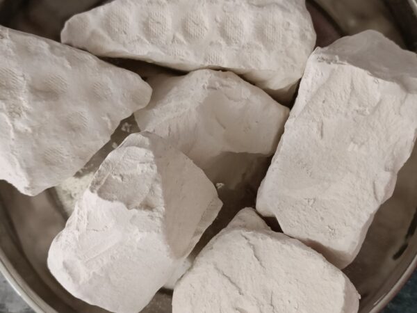 CHINA CLAY LUMPS